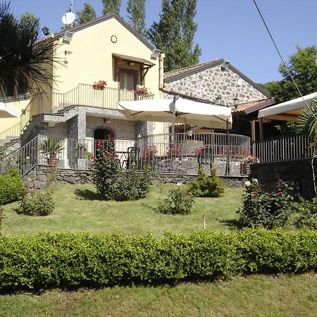 Ai Vecchi Crateri Guest House SantʼAlfio Exterior foto