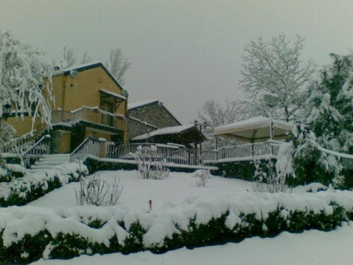 Ai Vecchi Crateri Guest House SantʼAlfio Exterior foto