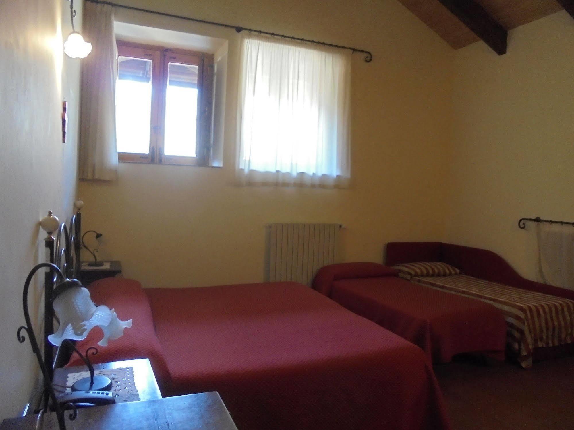 Ai Vecchi Crateri Guest House SantʼAlfio Exterior foto